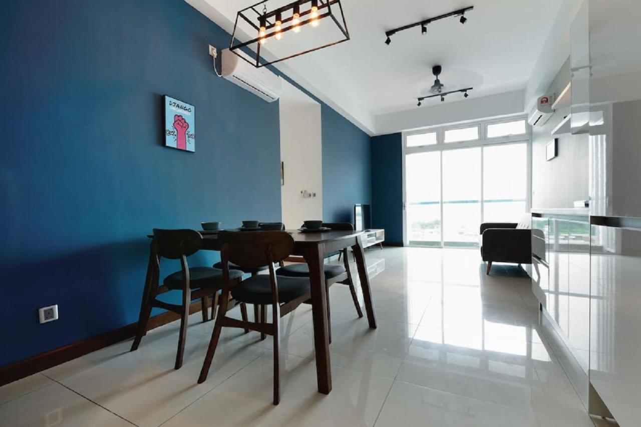 Experience The Coast - Hostahome Suites At Paragon Residence Near Downtown 新山 外观 照片