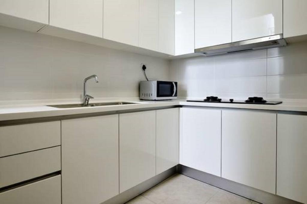 Experience The Coast - Hostahome Suites At Paragon Residence Near Downtown 新山 外观 照片